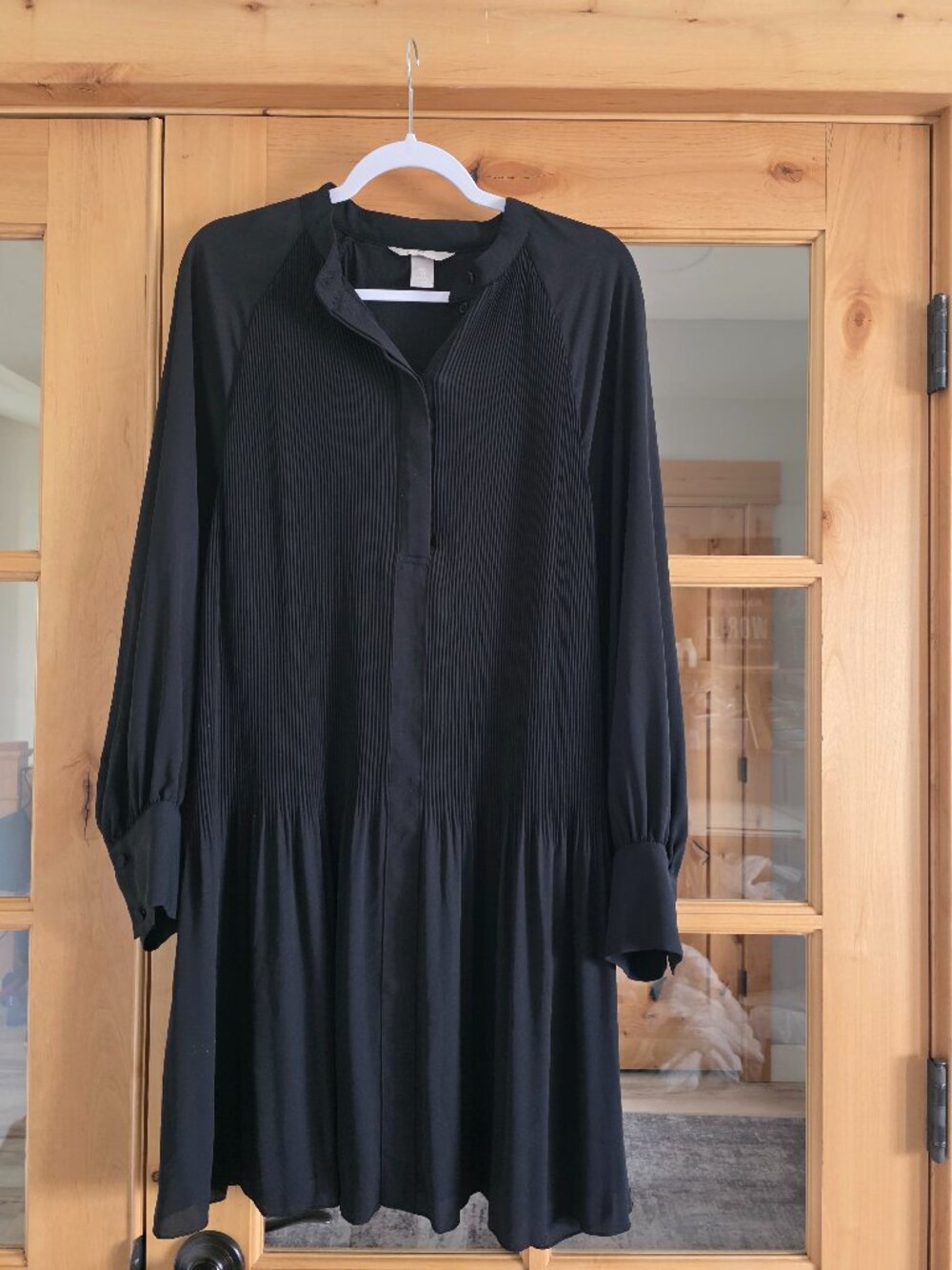 H&M Black Pleated Chiffon Mini Dress Long Sleeve Shift Size M